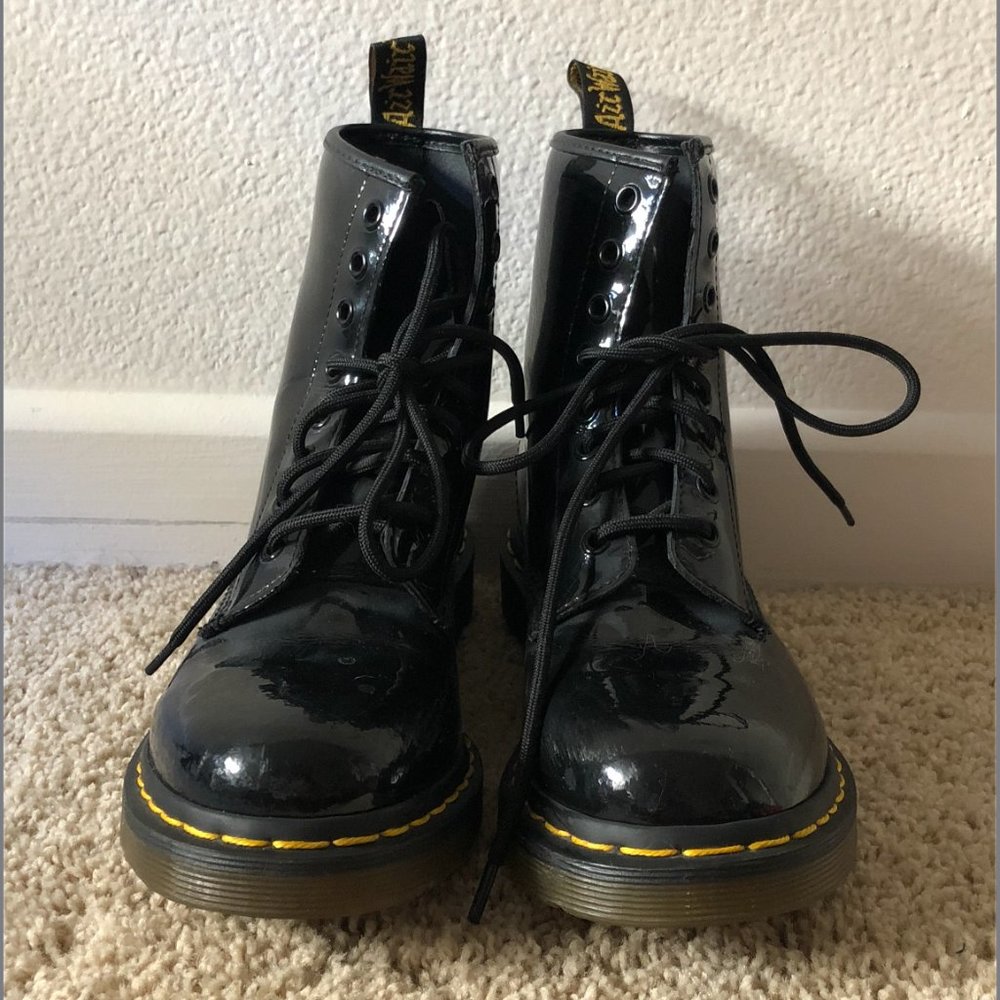 DR. MARTENS 1460 Combat Boot - Shiny
